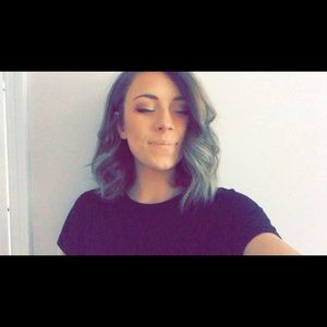 Meet your Posher, Gabrielle